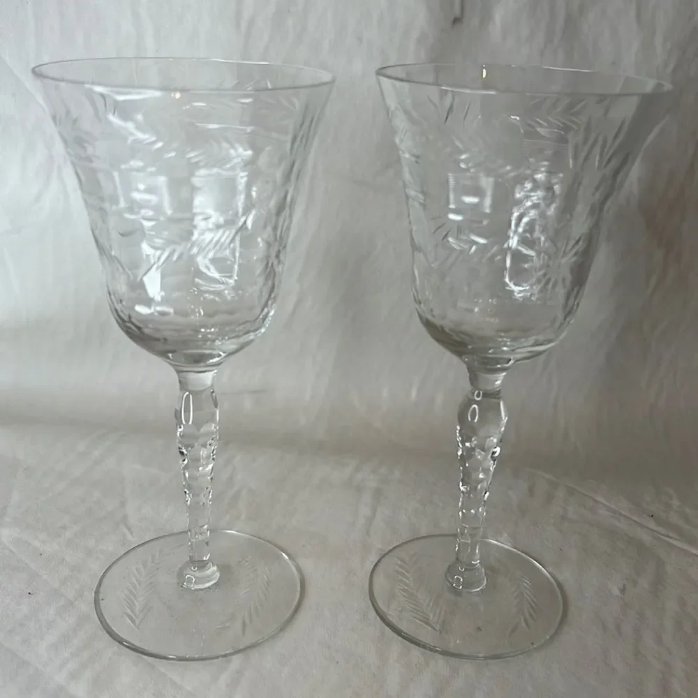 Crystal 4 Oz Wheat Starburst Liquor Vintage Glass 2 3/4 Diameter 6 In Tall